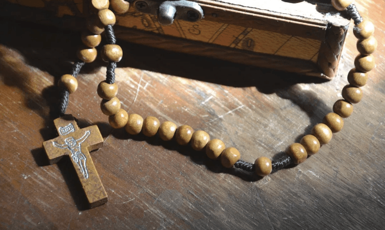 How to Pray the Rosary (Even If You've Never Tried Before)